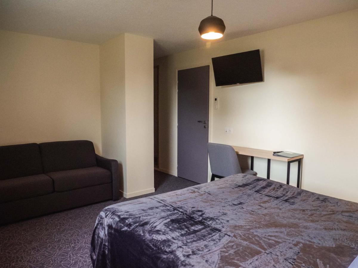 Logis Hotels Le Saint Pierre Moncoutant Kültér fotó